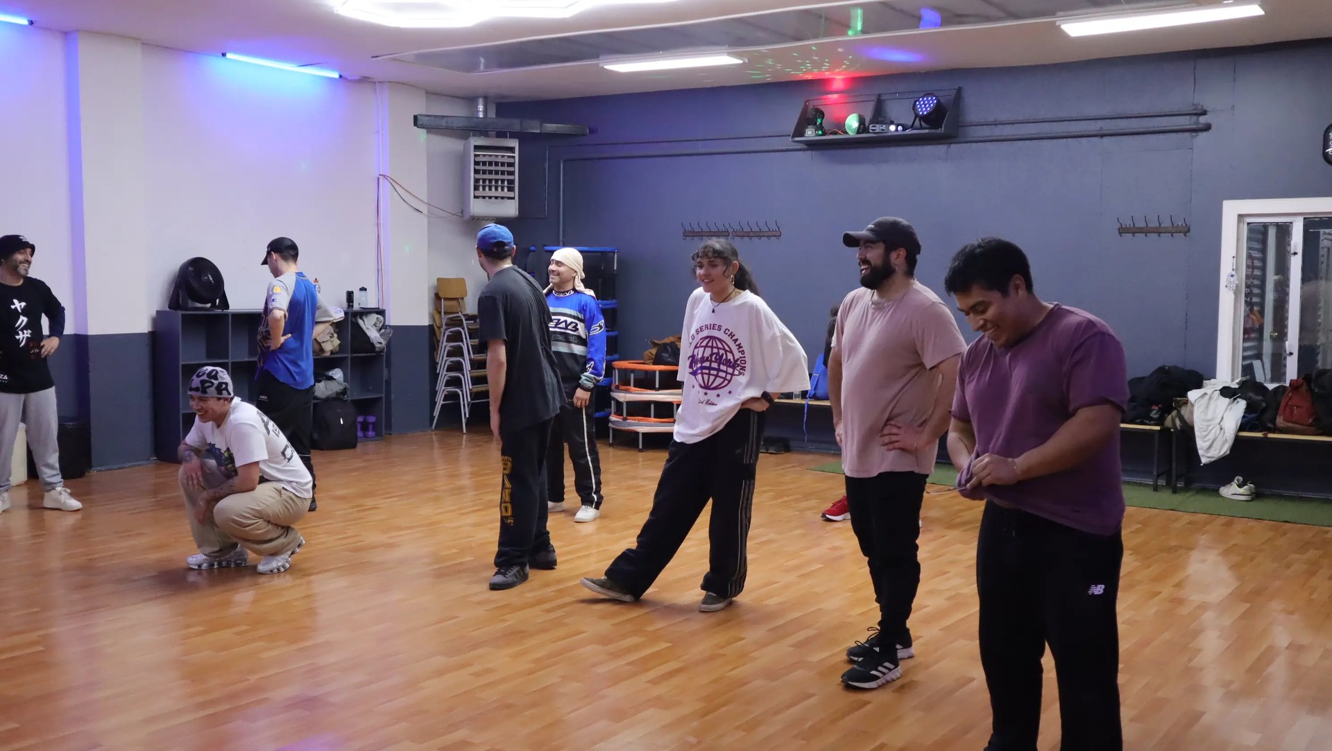 Apache dictando clase de Krump — CliniCamp Punta Arenas